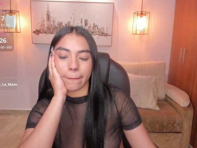 emma-connor live cam on BongaCams