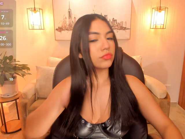 emma-connor live cam on BongaCams