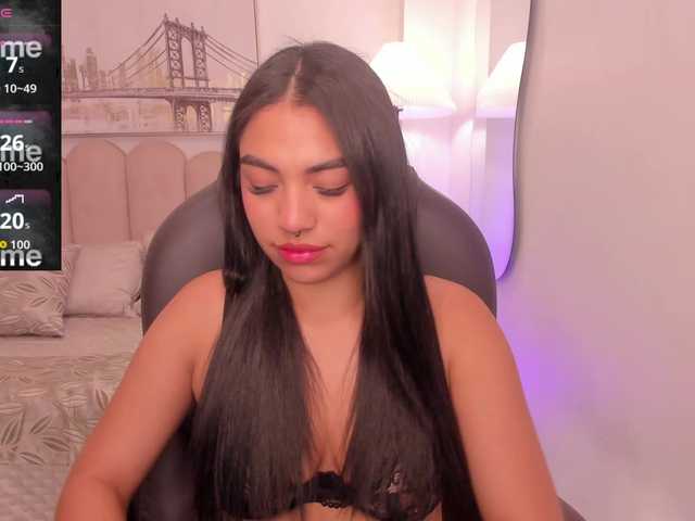 emma-connor live cam on BongaCams