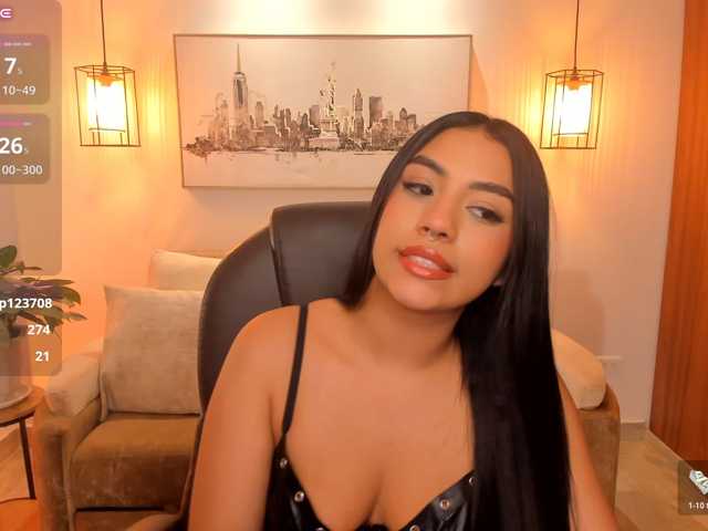 emma-connor live cam on BongaCams