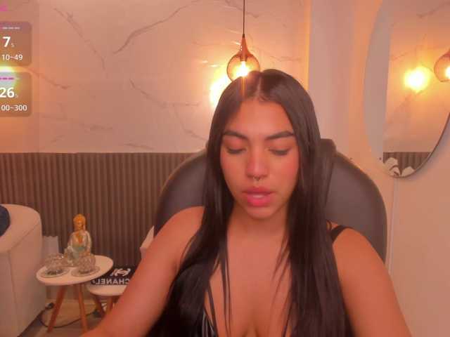 emma-connor live cam on BongaCams