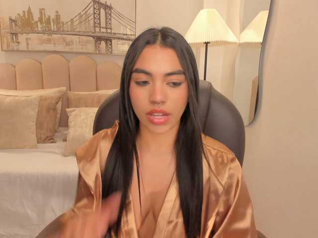 emma-connor live cam on BongaCams