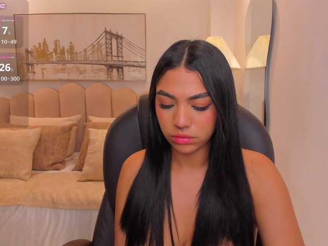 emma-connor live cam on BongaCams