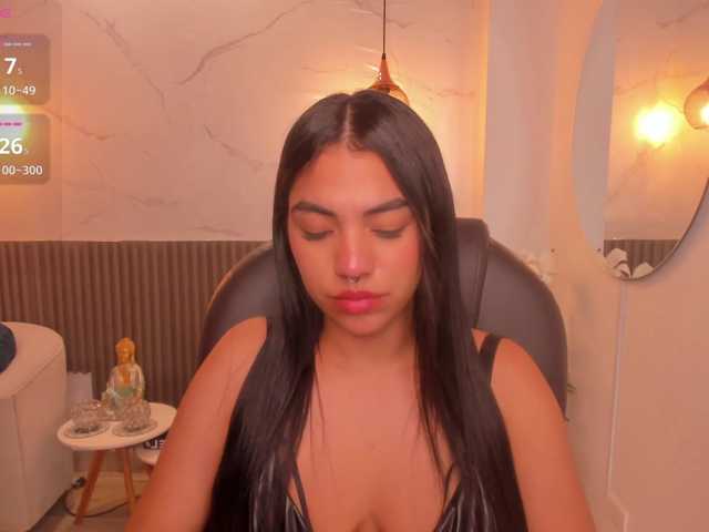 emma-connor live cam on BongaCams