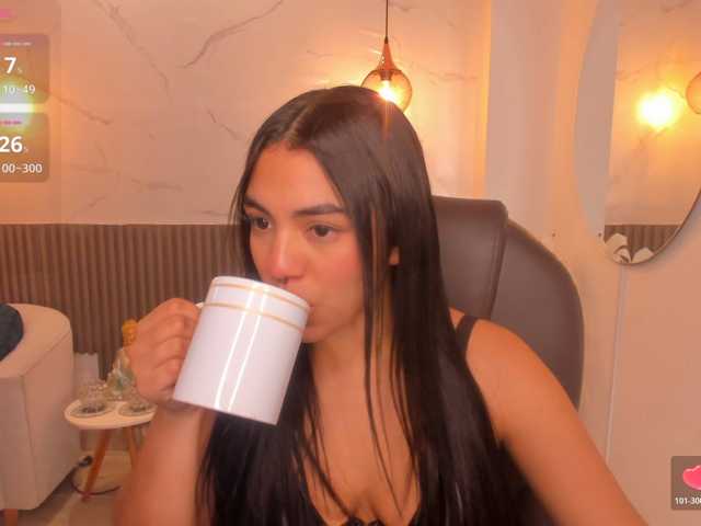 emma-connor live cam on BongaCams