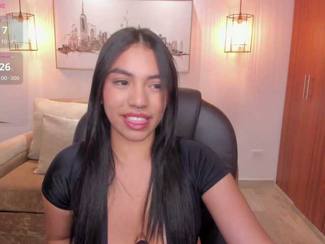 emma-connor live cam on BongaCams