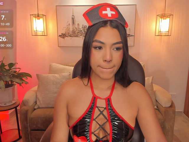 emma-connor live cam on BongaCams