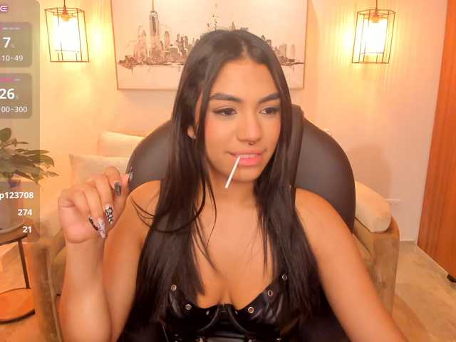 emma-connor live cam on BongaCams