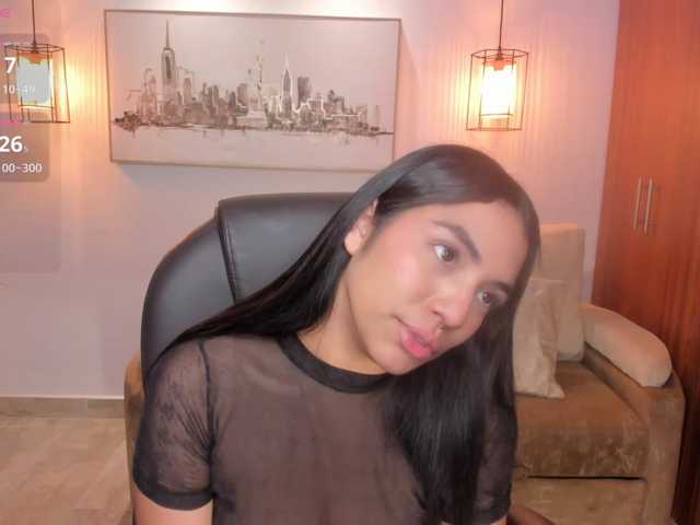 emma-connor live cam on BongaCams