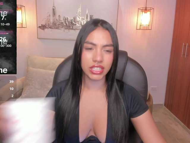 emma-connor live cam on BongaCams