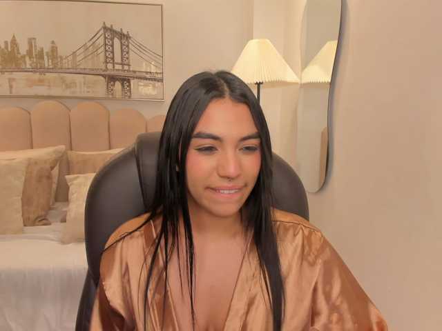 emma-connor live cam on BongaCams