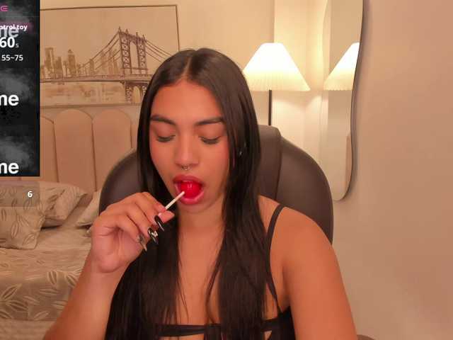 emma-connor live cam on BongaCams