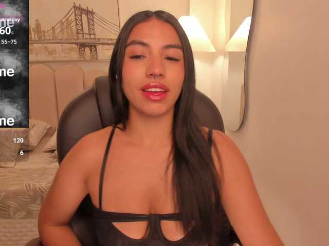 emma-connor live cam on BongaCams