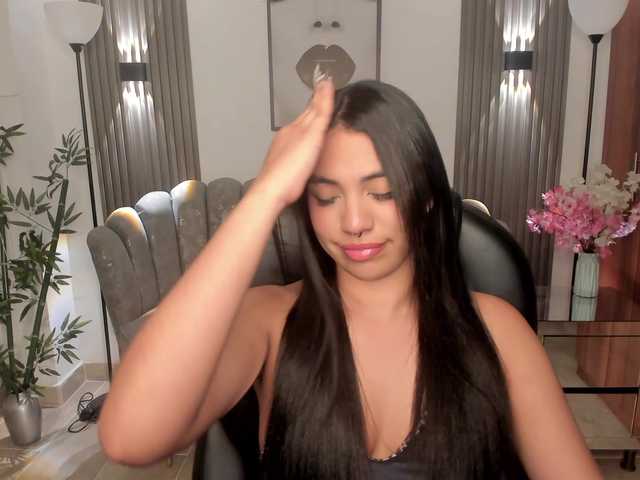 emma-connor live cam on BongaCams