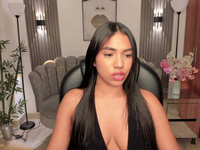 emma-connor live cam on BongaCams