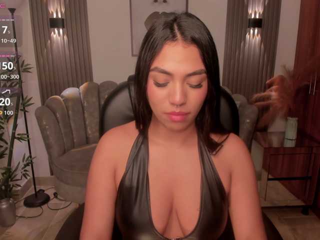 emma-connor live cam on BongaCams
