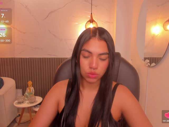 emma-connor live cam on BongaCams