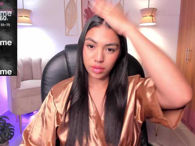emma-connor live cam on BongaCams