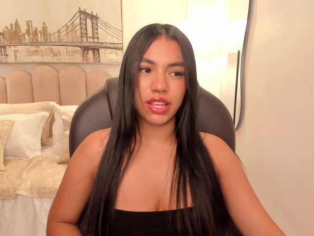 emma-connor live cam on BongaCams