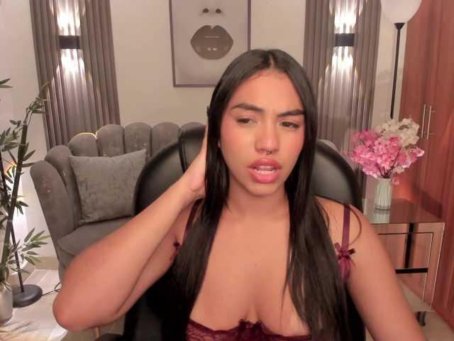 emma-connor live cam on BongaCams