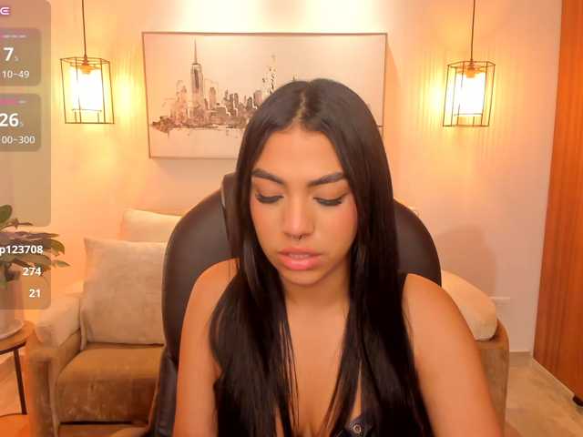 emma-connor live cam on BongaCams