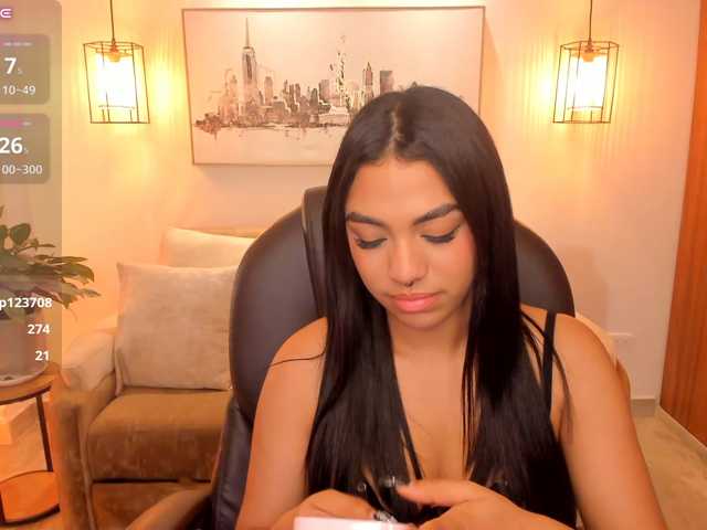 emma-connor live cam on BongaCams