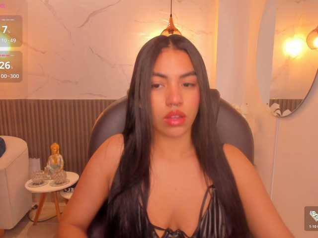 emma-connor live cam on BongaCams
