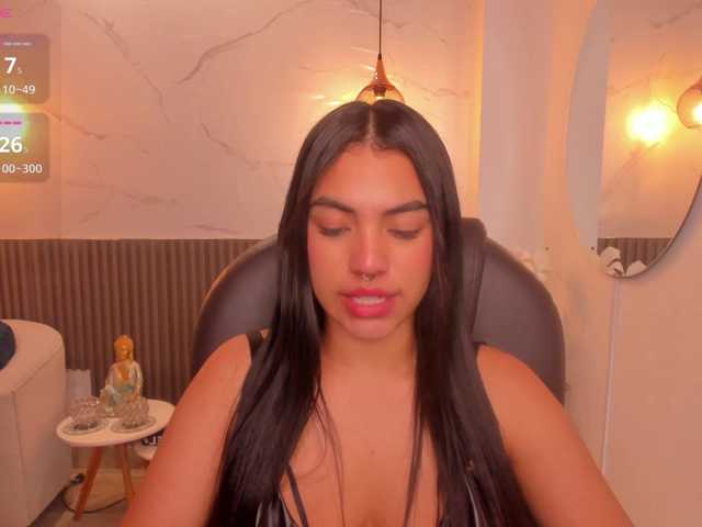 emma-connor live cam on BongaCams