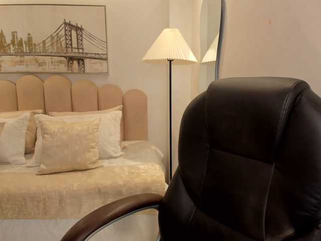 emma-connor live cam on BongaCams
