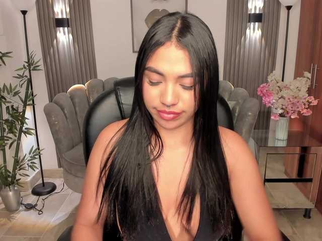 emma-connor live cam on BongaCams