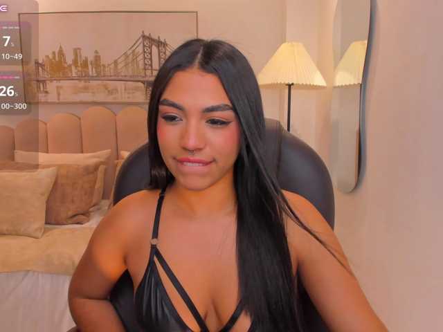 emma-connor live cam on BongaCams