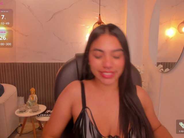 emma-connor live cam on BongaCams