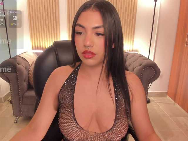 emma-connor live cam on BongaCams