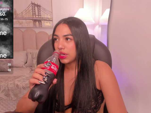 emma-connor live cam on BongaCams