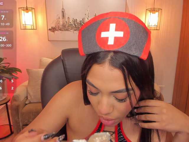 emma-connor live cam on BongaCams