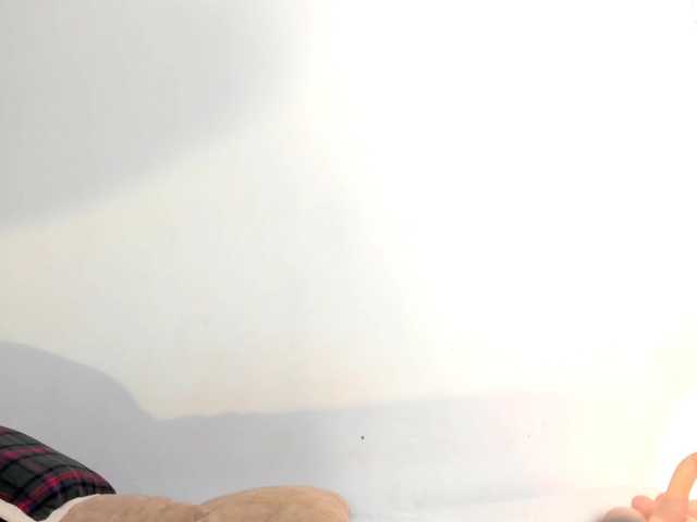 EmaWright live cam on BongaCams