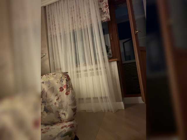 Selene live cam on BongaCams