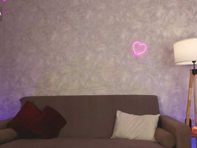 emmisun live cam on BongaCams
