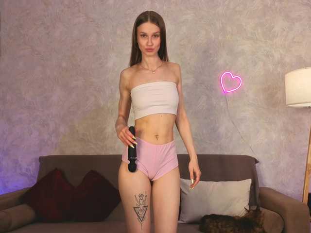 emmisun live cam on BongaCams