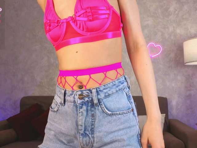 emmisun live cam on BongaCams