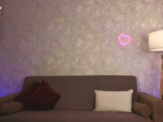 emmisun live cam on BongaCams