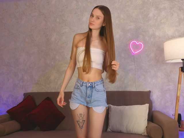 emmisun live cam on BongaCams