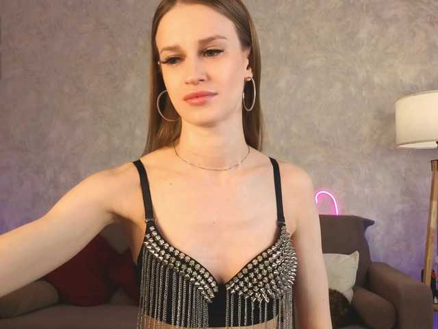 emmisun live cam on BongaCams