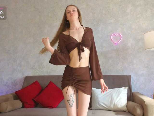emmisun live cam on BongaCams