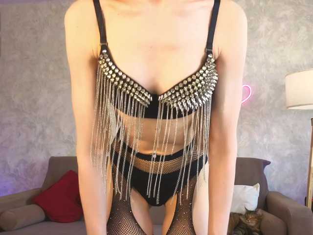 emmisun live cam on BongaCams