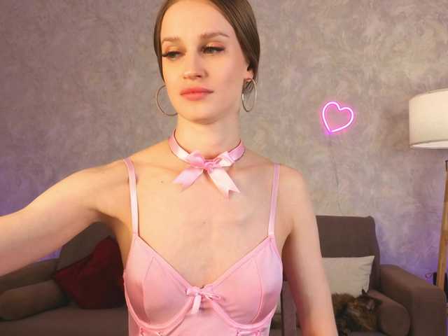 emmisun live cam on BongaCams