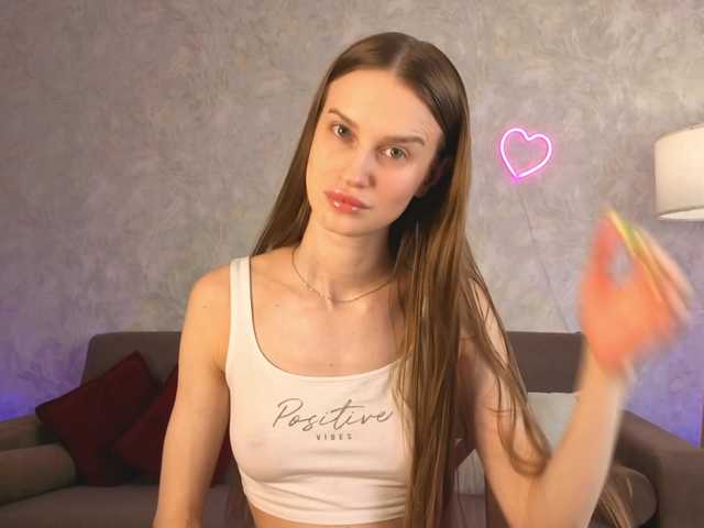 emmisun live cam on BongaCams
