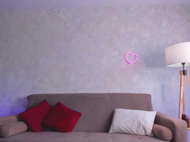 emmisun live cam on BongaCams