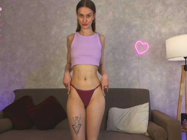 emmisun live cam on BongaCams