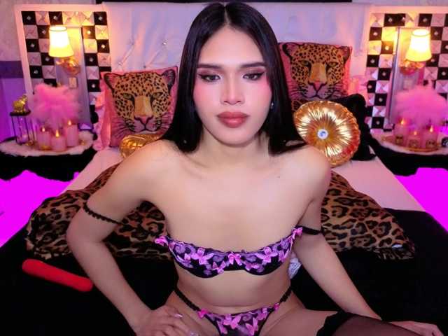 Fantasia_Blooms live webcam show